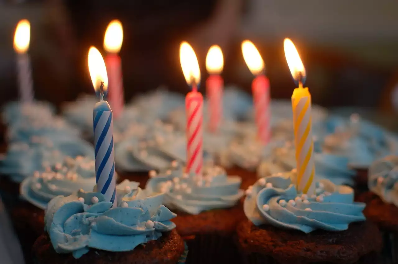 जन्मदिन के केक का मीठा इतिहास और निर्माण